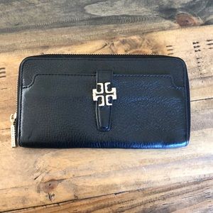 Tory Burch wallet
